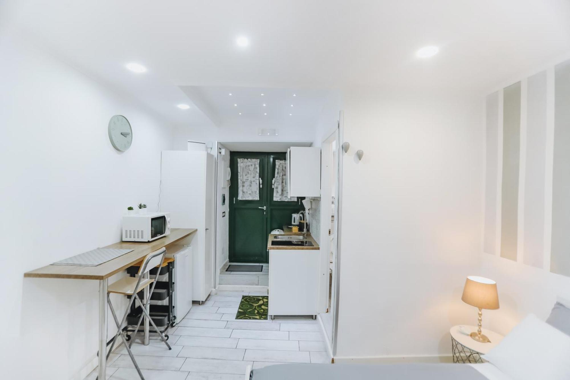 Bnb Quartieri 33 나폴리 외부 사진